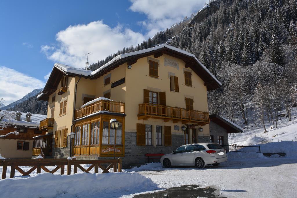 Hotel Villa Tedaldi Gressoney-Saint-Jean Extérieur photo