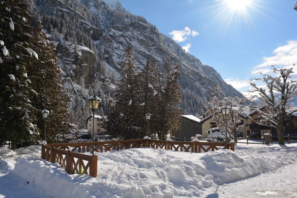 Hotel Villa Tedaldi Gressoney-Saint-Jean Extérieur photo